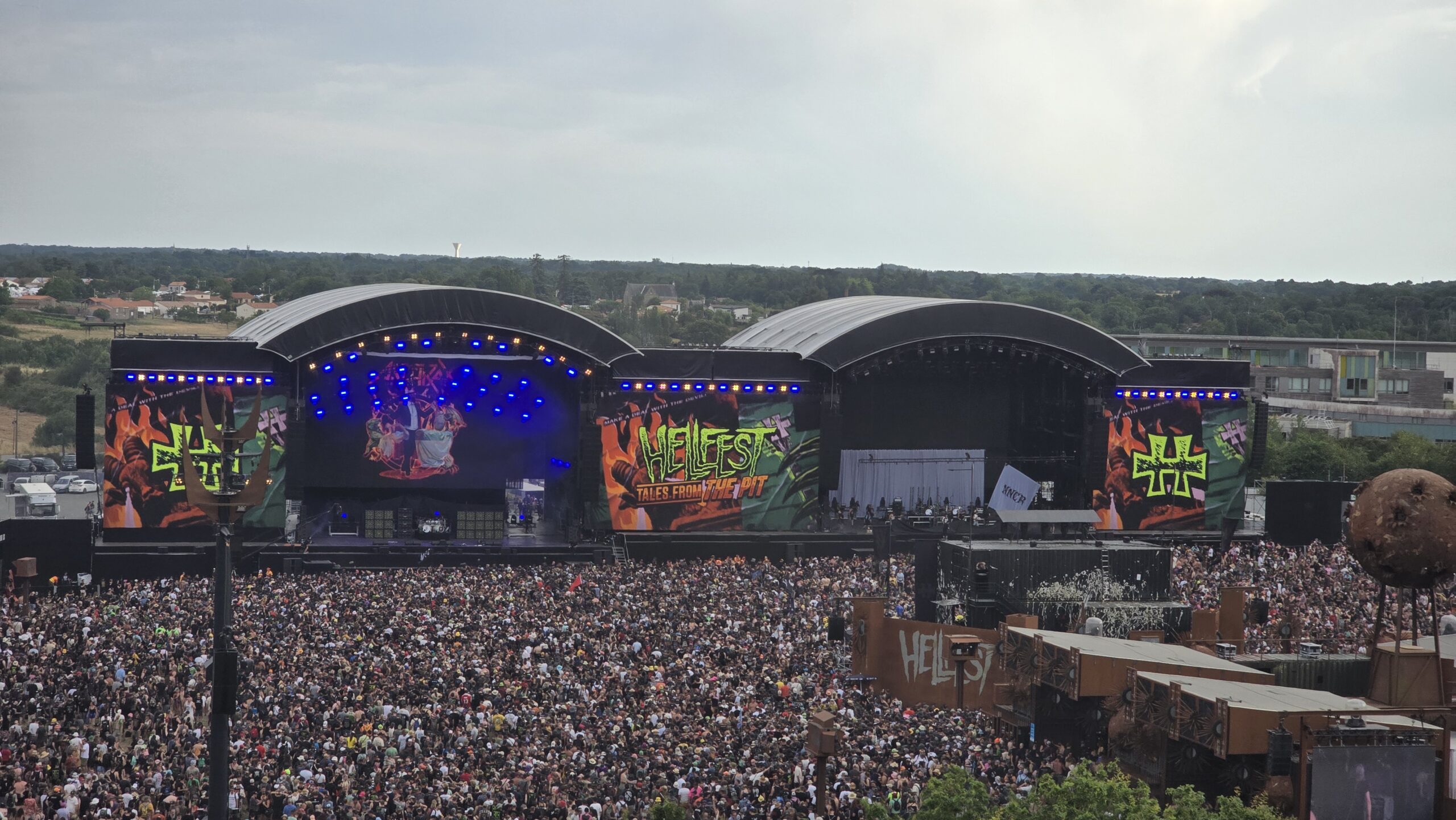 Clisson : Quand un paisible village français devient la capitale mondiale du Rock